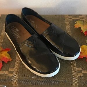 TOMS Patent Linen Avalon Sneaker Size 9.5